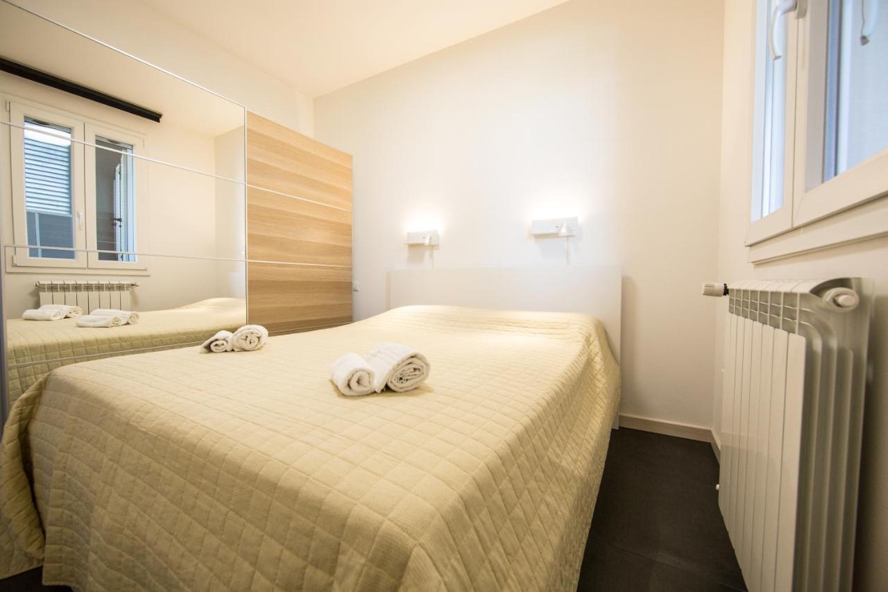 Il Puccino - Modern Apartment ルッカ エクステリア 写真